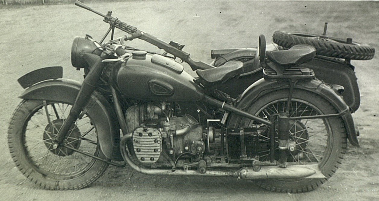 Історичне фото BMW R71