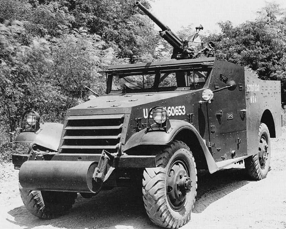 Історичне фото М3А1 Scout